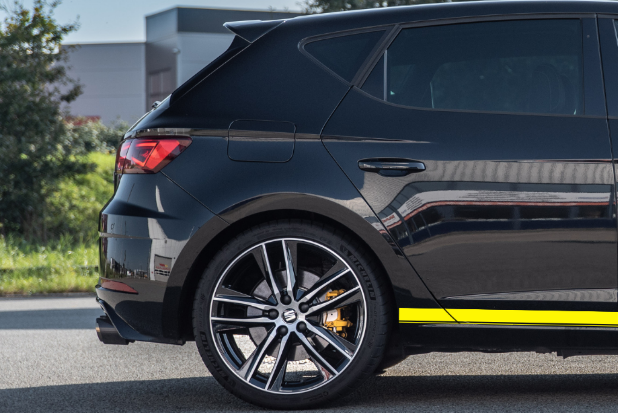 Racing Stripes | Jeddah | Mit eigenem Text! | Set aus 2 Streifen