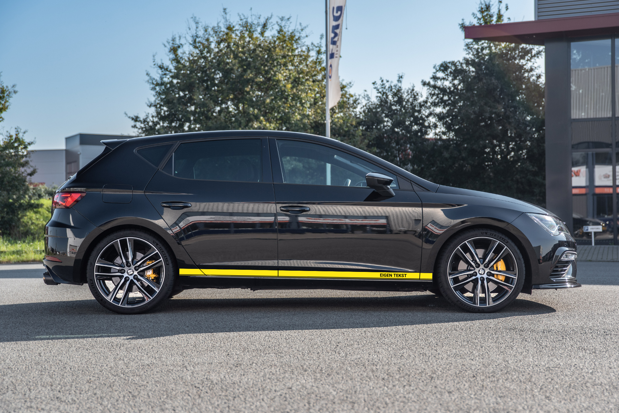 Racing Stripes | Jeddah | Mit eigenem Text! | Set aus 2 Streifen